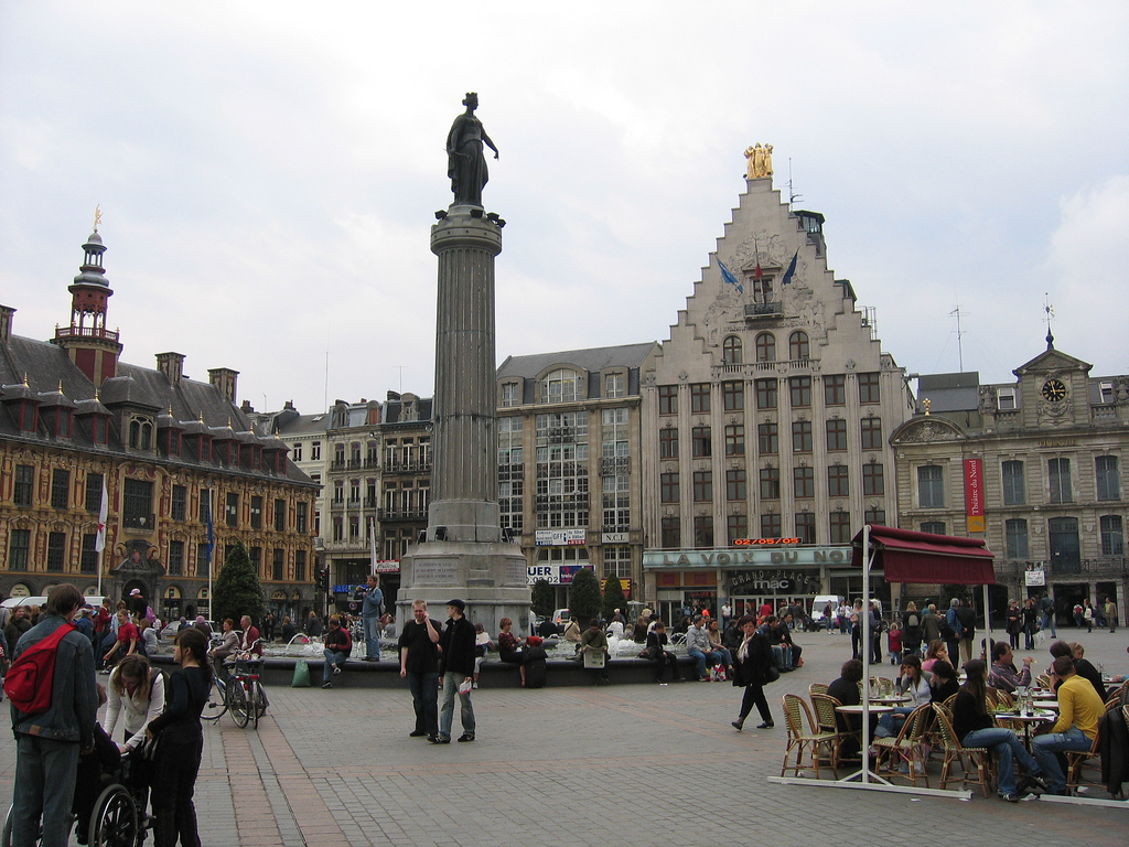 Lille Metrople, photo courtesy Guillaume Cattiaux http://www.flickr.com/photos/gcattiaux/2604191159/